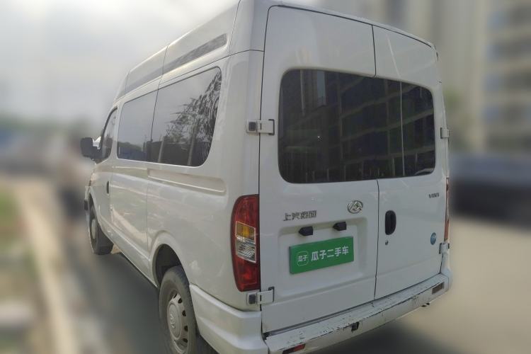 Used SAIC MAXUS Xintu V80 2021 2.0T Manual Classic Aoyuntong Short Wheelbase Mid-Roof 5/6-Seater
