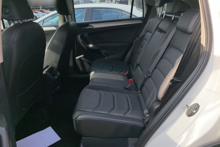 Used Volkswagen Tiguan L 2021 280TSI Automatic Two-Wheel Drive Smart Edition Left Rear Seat