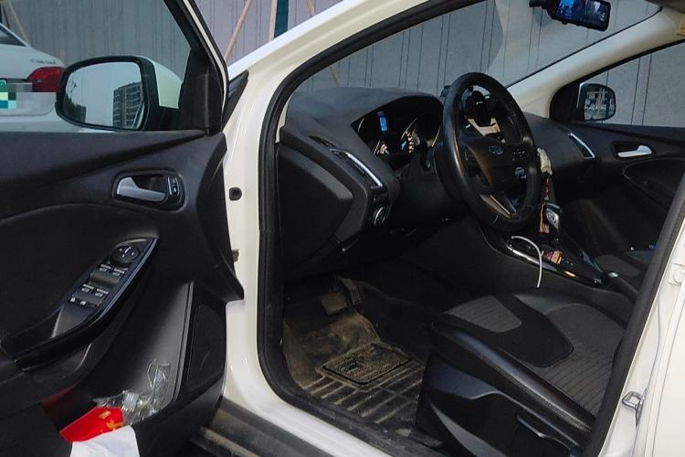 Used Ford Focus 2017 Sedan 1.6L Automatic Fashion Edition Smart Drive Version