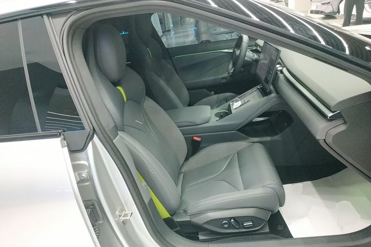 Used XPeng P7 2025 Model—702 Long Range Ultra
