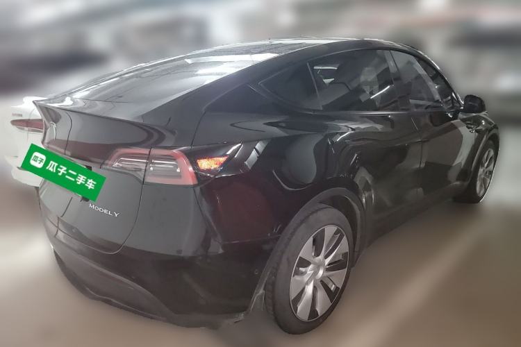 Used Tesla Model Y 2022 Long-Range All-Wheel-Drive Version Rear Right 45 Deg