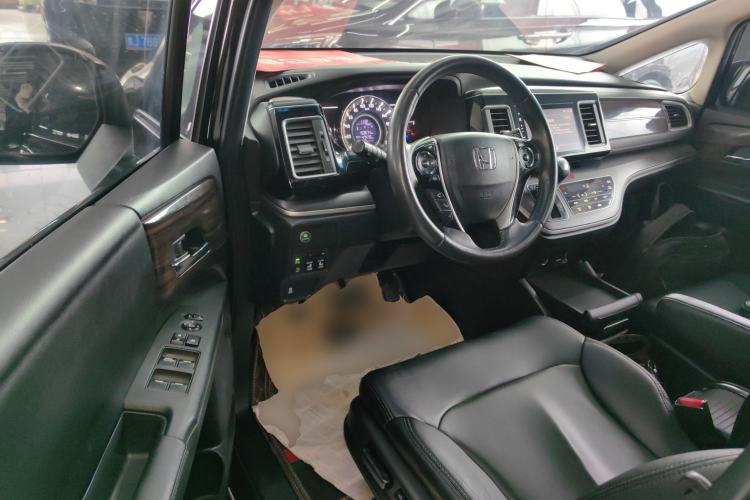 Used Honda Elysion 2016 2.4L Comfort Edition
