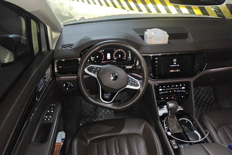 Used Volkswagen Viloran 2020 330TSI Luxury Edition