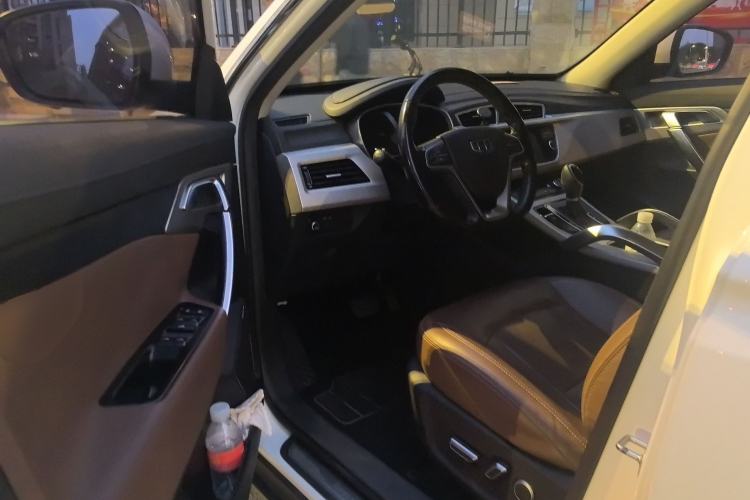 Used Geely Auto Emgrand X7 Sport 2016 1.8TD Automatic ZhiZun Version
