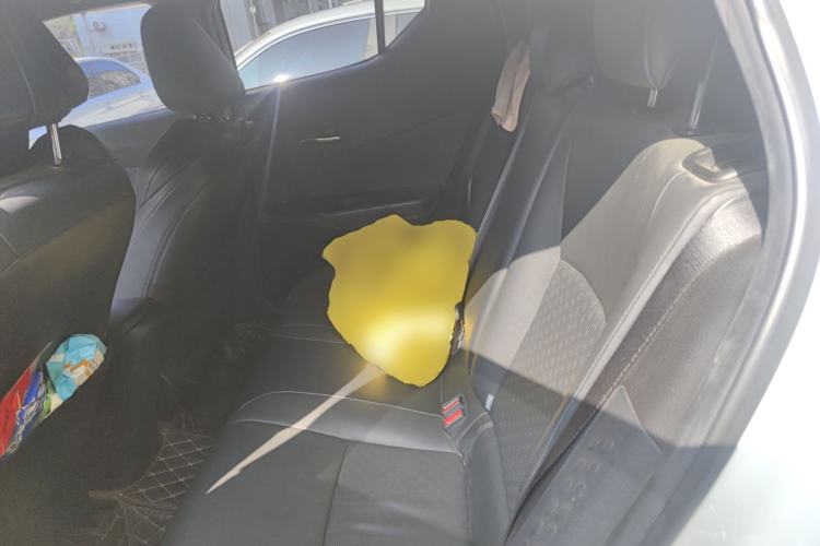 Used Toyota IZOA 2018 2.0L Yichi Edition China V Standard Left Rear Seat