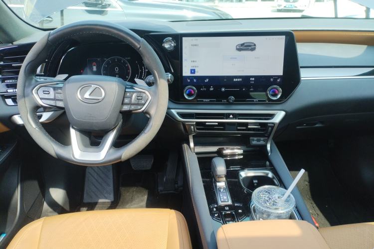 Used Lexus RX 2023 350h Four-Wheel Drive Enjoyment Version Center Console