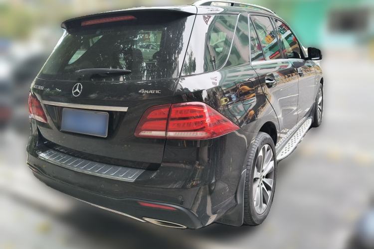 Used Mercedes-Benz GLE 2018 GLE 320 4MATIC Luxury Collection Edition Rear Right 45 Deg