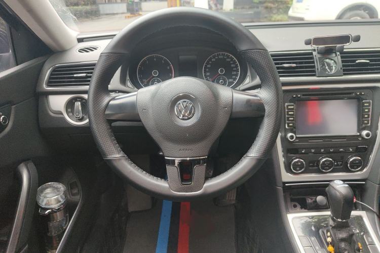 Used Volkswagen Passat 2013 1.8TSI DSG Prestige Edition Steering Wheel