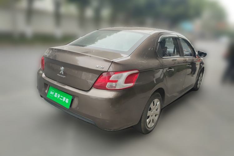 Used Peugeot 301 2014 1.6L Manual Comfort Edition