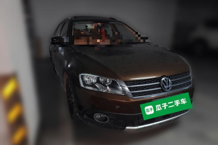 Used Volkswagen Cross Lavida 2014 1.4TSI DSG
