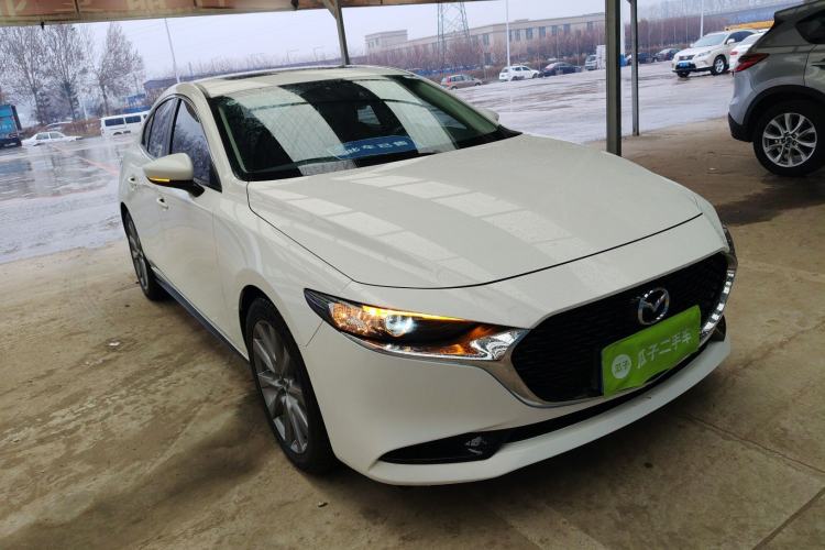 Used Mazda 3 Axela 2020 2.0L Automatic ZhiXuan Edition Front Right 45 Deg