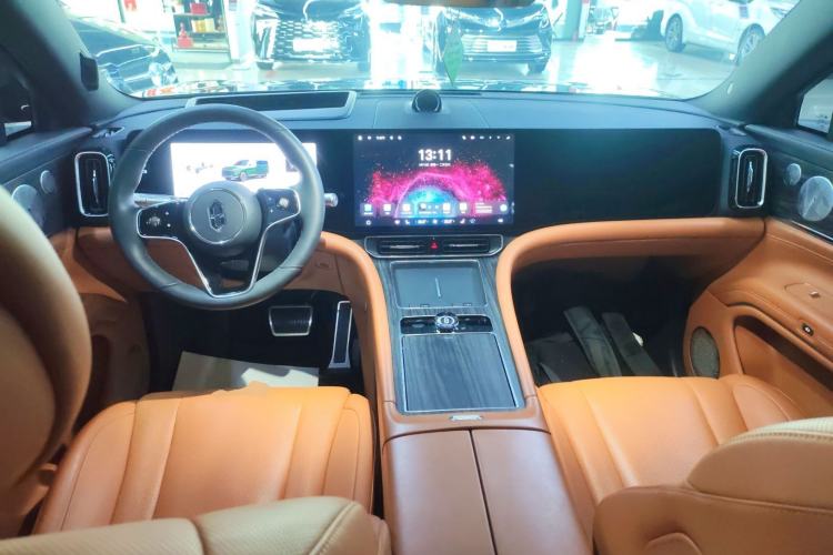 Used Hima AITO M9 2024 Range-Extended Ultra Version 42 kWh 6-Seater Model Center Console