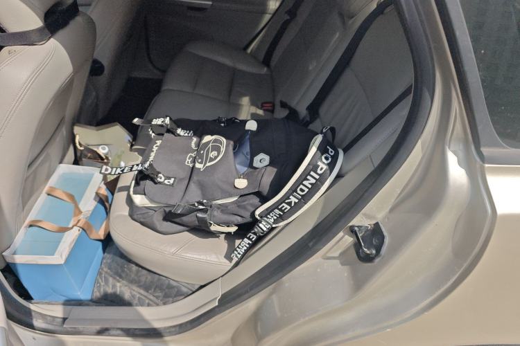 Used Volvo S40 2011 2.0L Automatic Zhiya Edition Left Rear Seat