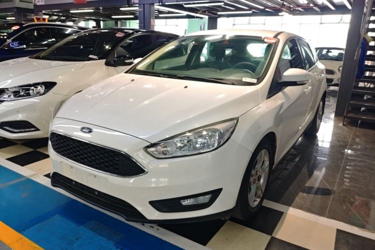 Used Ford Focus 2015 Hatchback 1.6L Automatic Comfort Model Guazi used car, China used car export, Used car for sale, Used cars, Cheapest cars for sale