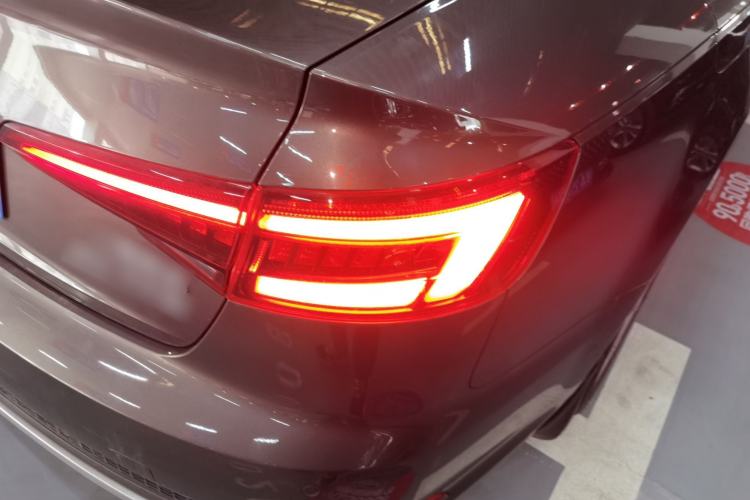 Used Audi A4L 2019 40 TFSI Fashion Edition China VI Emission Standard