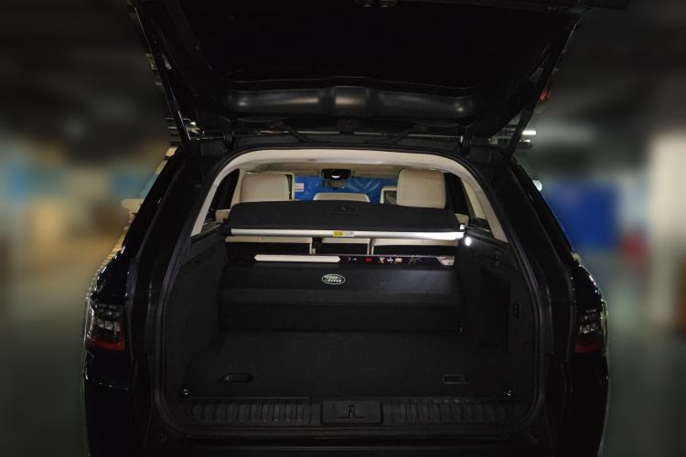 Used Land Rover Range Sport 2022 3.0 L6 Ink Blue Glitter Edition Trunk