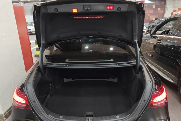 Used Mercedes-Benz E-Class 2023 Updated E 300 L Luxury Edition
