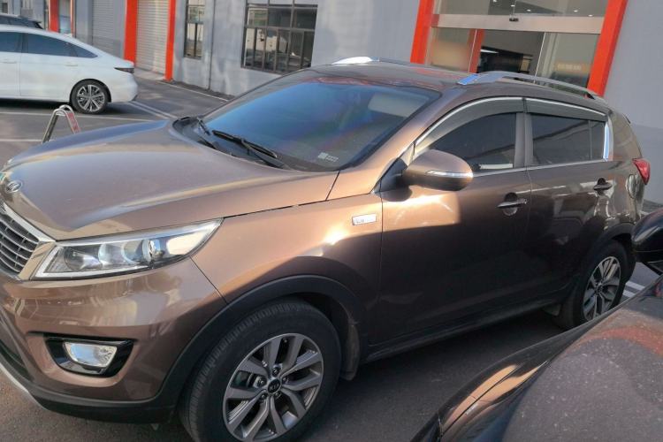 Used Kia Sportage R 2015 2.0L Manual Two-Wheel Drive GLS Trim