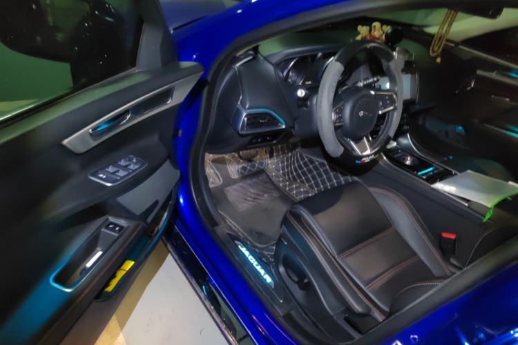 Used Jaguar XEL 2019 2.0T 200 PS Luxury Edition Driver Seat