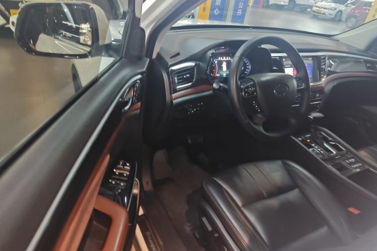 Used GAC Trumpchi GS8 2017 320T Two-Wheel Drive Luxury Smart Connectivity Version (7 Seats)
