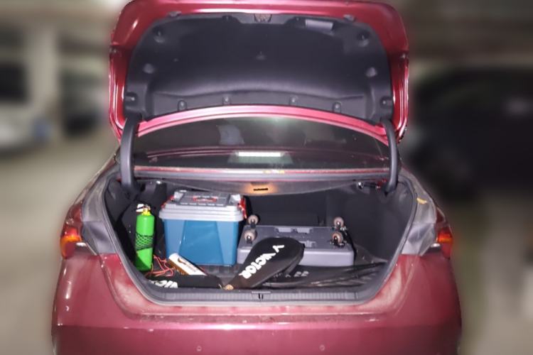 Used Toyota Avalon 2019 Dual-Engine 2.5L Luxury Edition China VI Standard Trunk