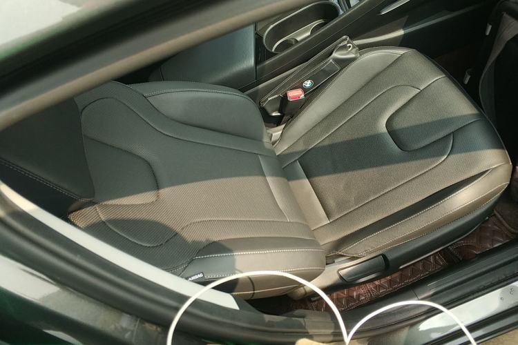 Used Hyundai Elantra 2023 1.5L CVT GLX Elite Edition Right Front Seat