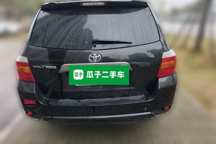 Used Toyota Highlander 2011 2.7L Two-Wheel Drive 7-Seater Luxury Edition Rear