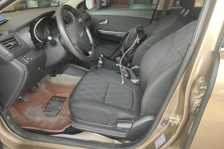 Used Kia K2 2015 Sedan 1.4L MT GLS Left Front Seat