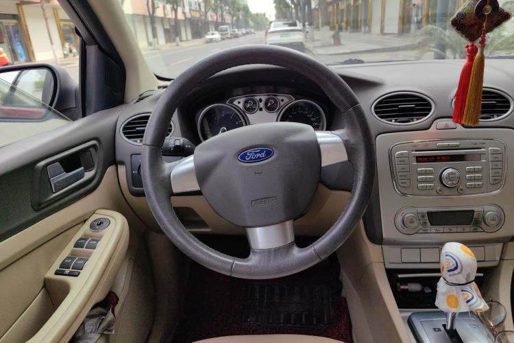 Used Ford Focus 2013 Hatchback Classic 1.8L Automatic Fashion Edition Steering Wheel