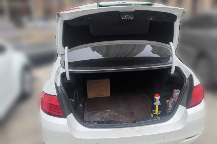 Used BMW 5 Series 2017 525Li Leading Model
