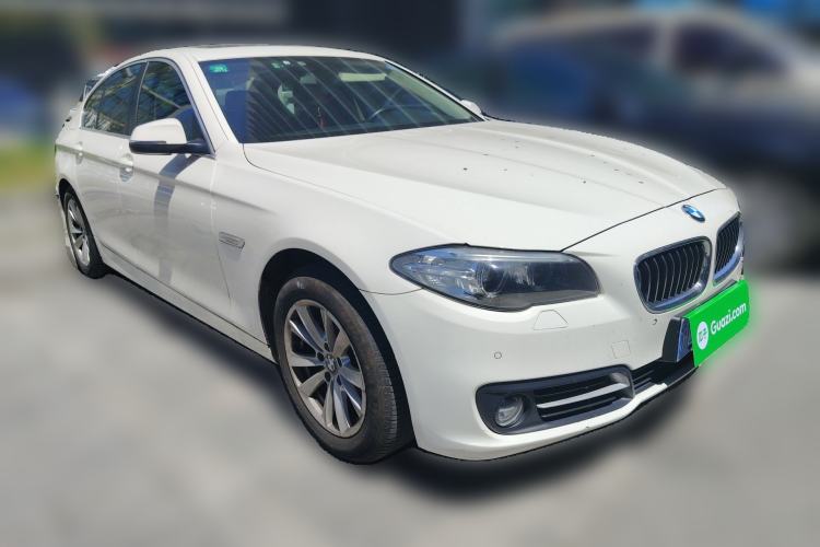 Used BMW 5 Series 2014 520i Elegant Edition Front Right 45 Deg