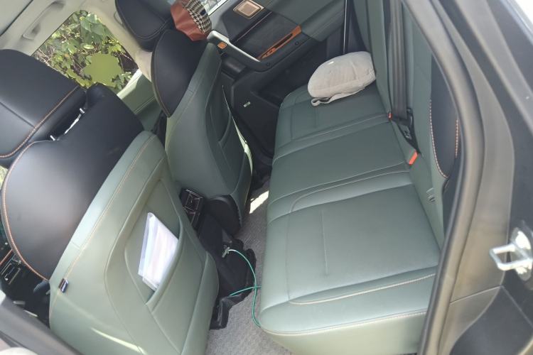 Used iCAR 03 2024 401km Two-Wheel Drive Standard Advanced Version Left Rear Seat