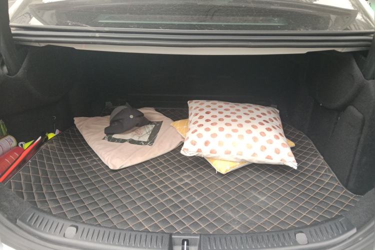 Used Mercedes-Benz E-Class 2021 E 300 L Sporty and Stylish Model
