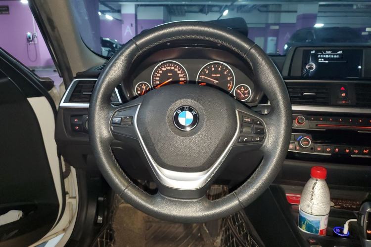 Used BMW 3 Series 2016 316Li Fashion Model
