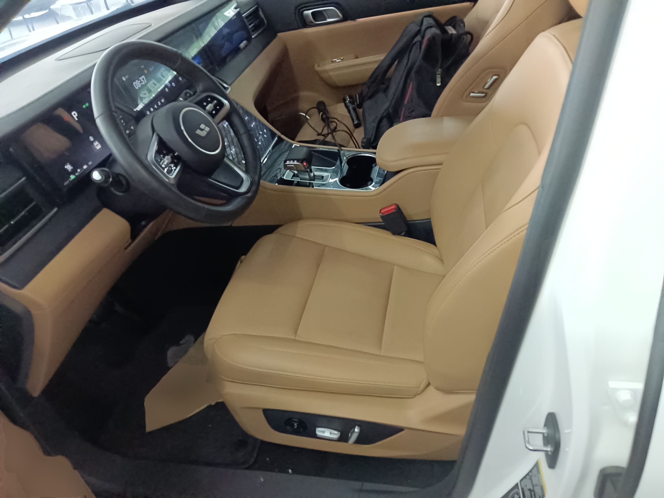 Переднее сиденье в автомобиле