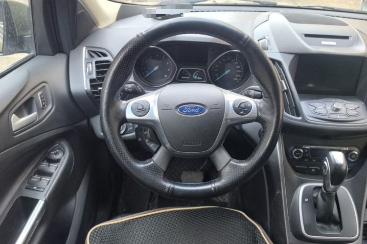 Used Ford Kuga 2015 2.0L GTDi Four-Wheel Drive Elite Model Steering Wheel