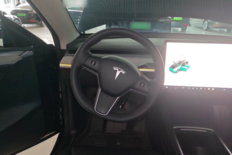 Used Tesla Model Y 2024 Rear-Wheel-Drive Version
