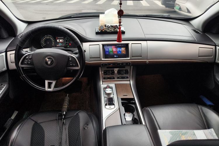 Used Jaguar XF 2014 XF 2.0T Prestige Edition
