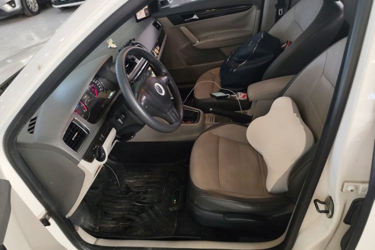 Used Volkswagen Gran Lavida 2013 1.6L Automatic Comfort Model
