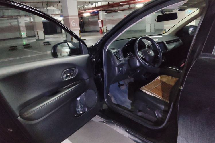 Used Honda Vezel 2017 1.5L CVT 2WD Comfort Model Driver Seat