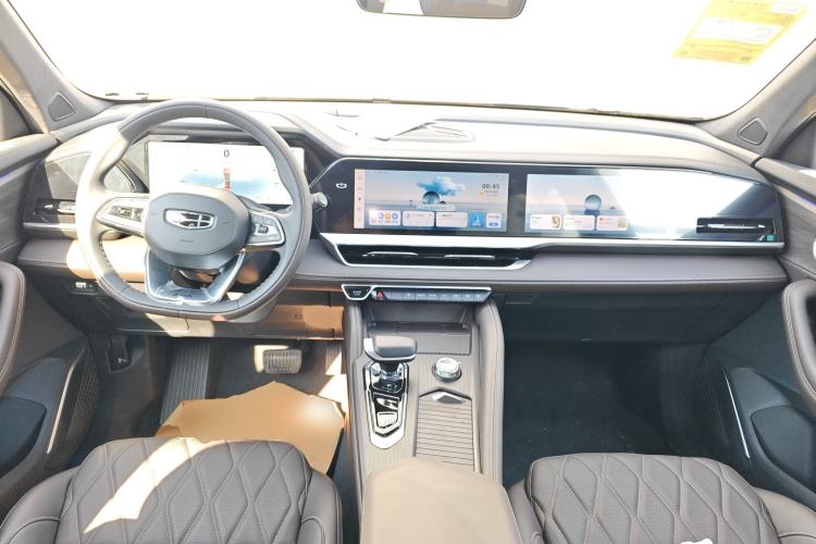 Used Geely Auto Monjaro L 2025 2.0TD Automatic Xingyun Version Center Console