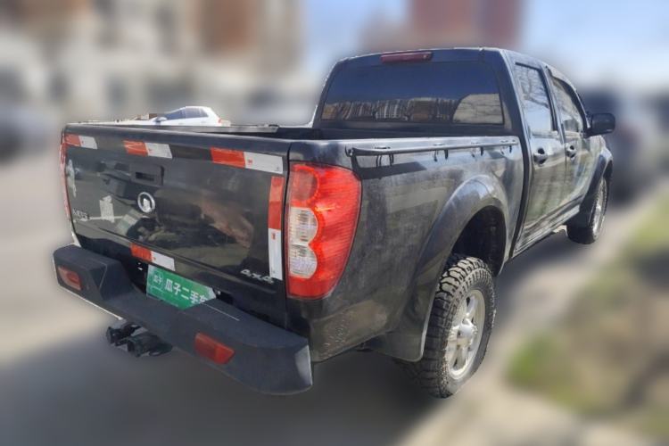 Used Great Wall Wingle 5 2017 2.4L European Version Gasoline Two-Wheel Drive Entry-Level Big Double Cab 4G69S4N