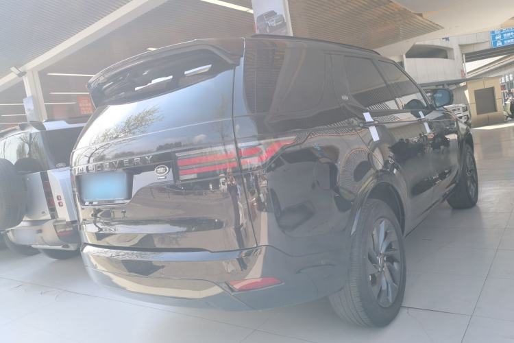 Used Land Rover Discovery 2023 Revised Version 360 PS R-Dynamic S Rear Right 45 Deg