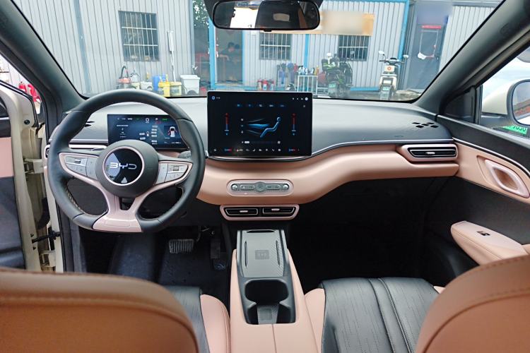 Used BYD Seagull 2025 Smart Drive Version 305 km Freedom Edition Center Console