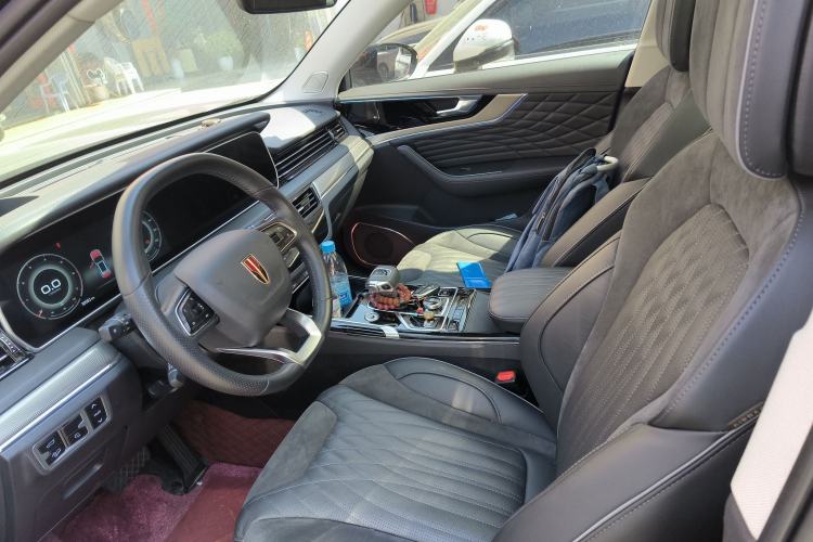 Used Hongqi HS5 2022 Facelifted Version 2.0T Smart Connect Flagship All-Wheel-Drive Edition
