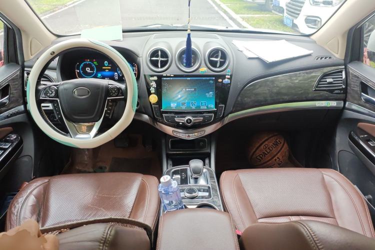 Used BYD Tang New Energy 2015 2.0T Four-Wheel-Drive Flagship Model Center Console