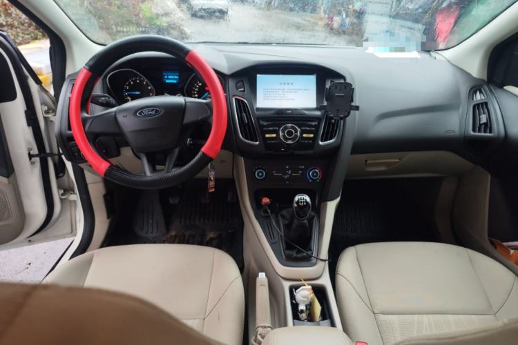 Used Ford Focus 2017 Sedan 1.6L Manual Comfort Plus SmartDrive Edition
