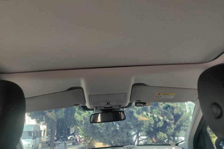 Used Land Rover Discovery Sport 2019 240 PS SE Version China VI Standard