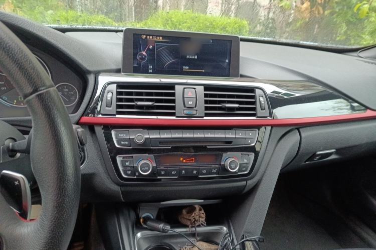 Used BMW 4 Series 2014 428i xDrive Convertible Design Package Edition Audio And AC Panel