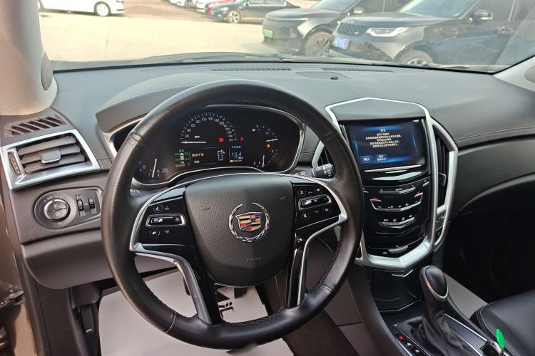 Used Cadillac SRX 2015 3.0L Comfort Version
